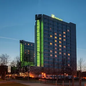 4* فندق سيتي إيست